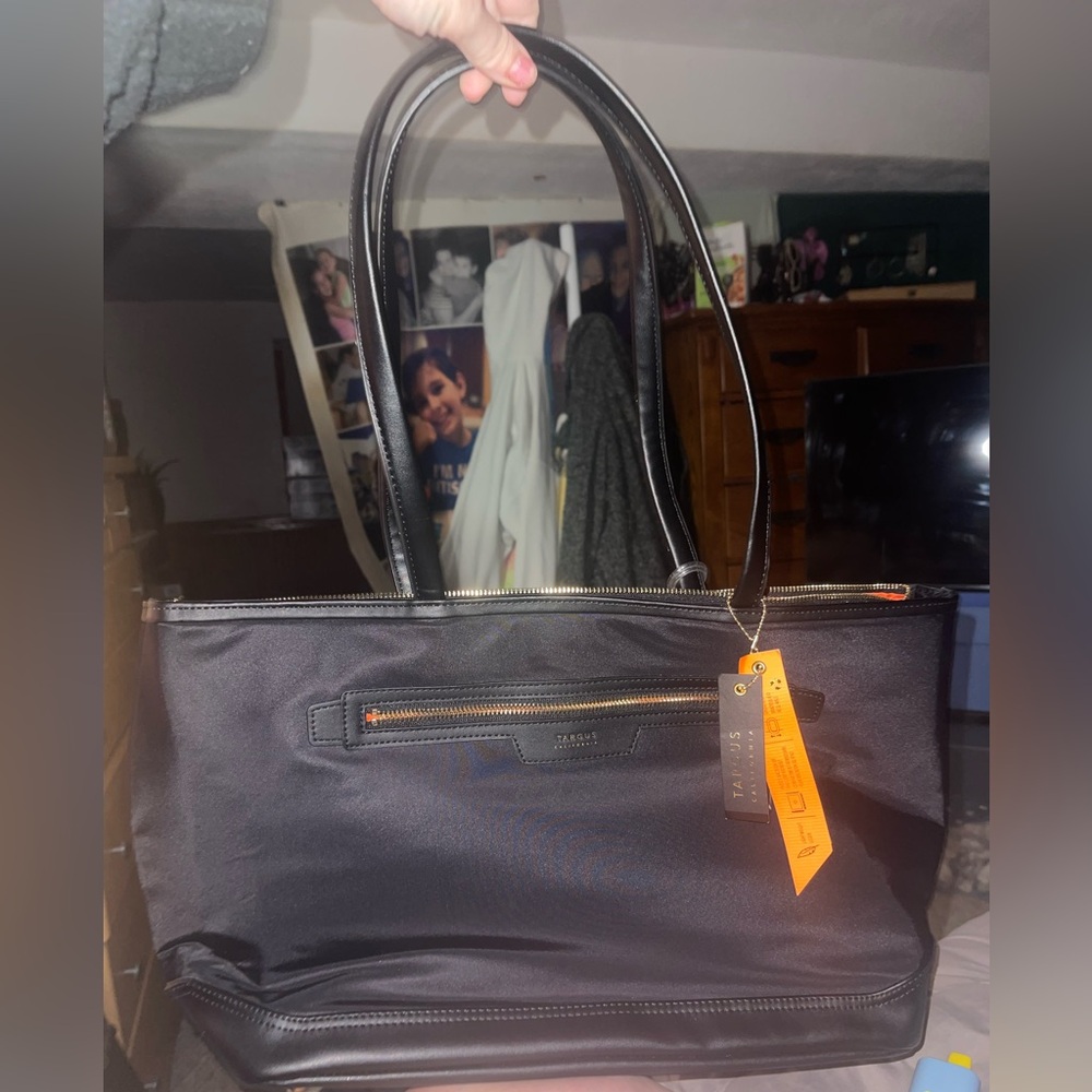 Woman’s Tote Bag